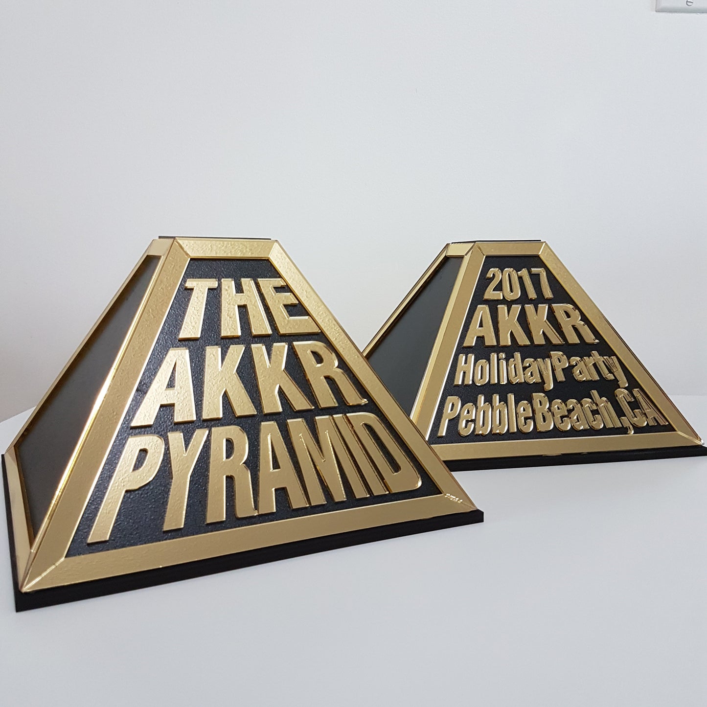 Personalized Awards, Custom Award, Corporate gifts, Corporate awards, Personalized Award, Custom Trophy, Engraved awards, acrylic award